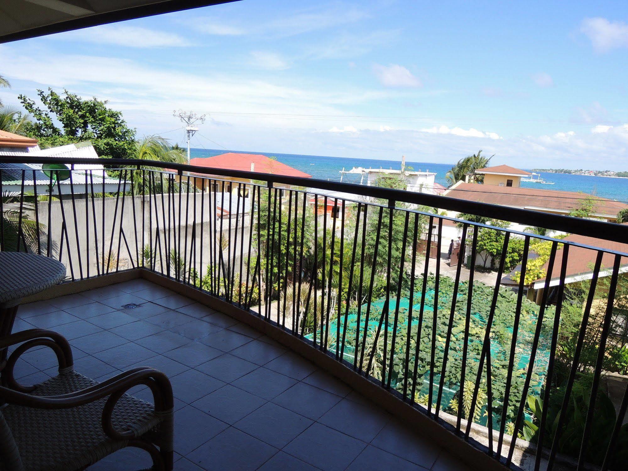 Palms Seaside Inn And Resort Medellin Extérieur photo